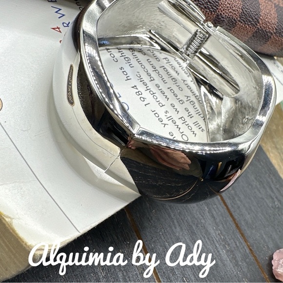 Chunky cuff silver statement bracelet - Picture 1 of 2